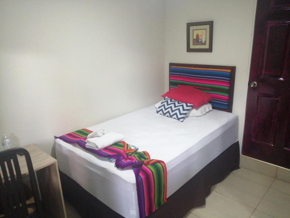 Hotel Antiguo Antiguo Cuscatlán Camera foto